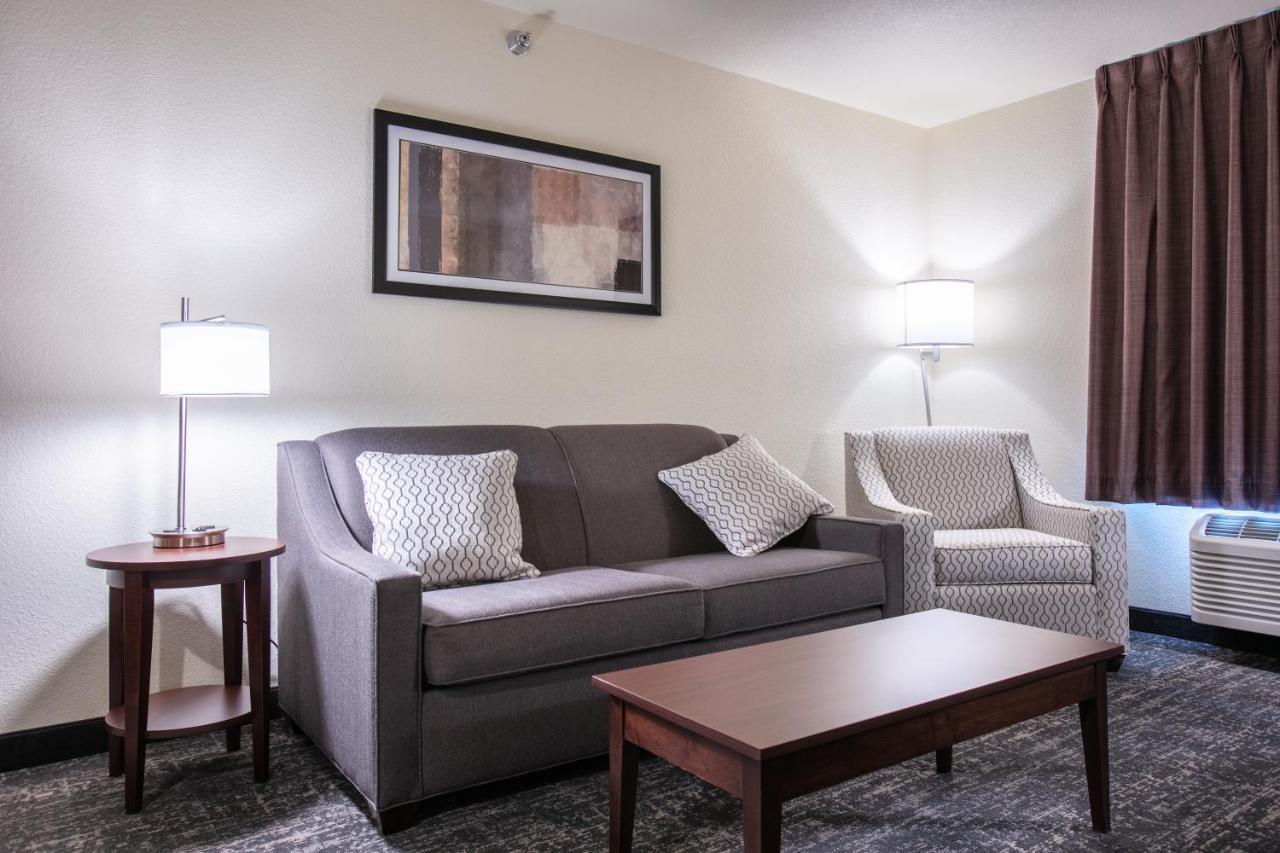 Cobblestone Inn & Suites - Pine Bluffs Extérieur photo