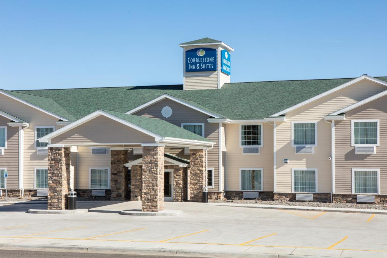 Cobblestone Inn & Suites - Pine Bluffs Extérieur photo