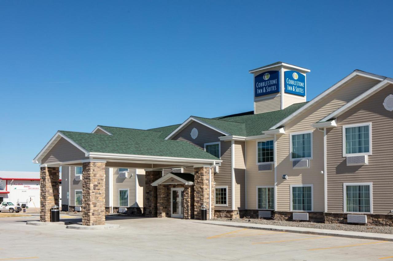 Cobblestone Inn & Suites - Pine Bluffs Extérieur photo