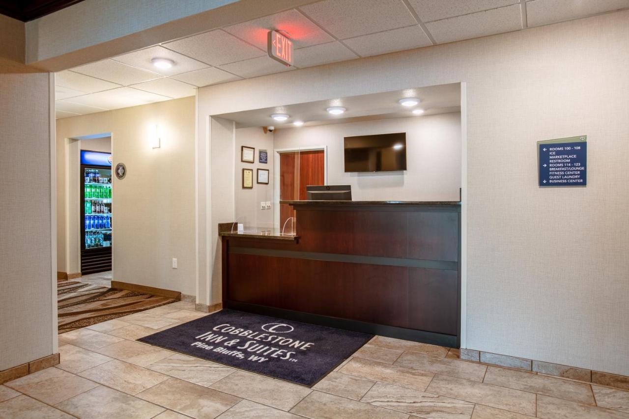Cobblestone Inn & Suites - Pine Bluffs Extérieur photo