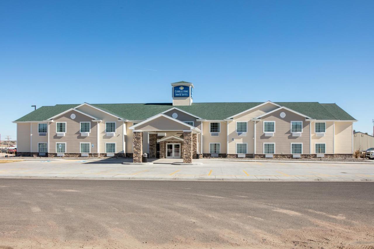 Cobblestone Inn & Suites - Pine Bluffs Extérieur photo