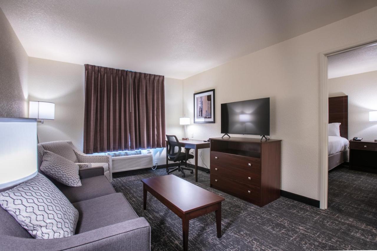 Cobblestone Inn & Suites - Pine Bluffs Extérieur photo