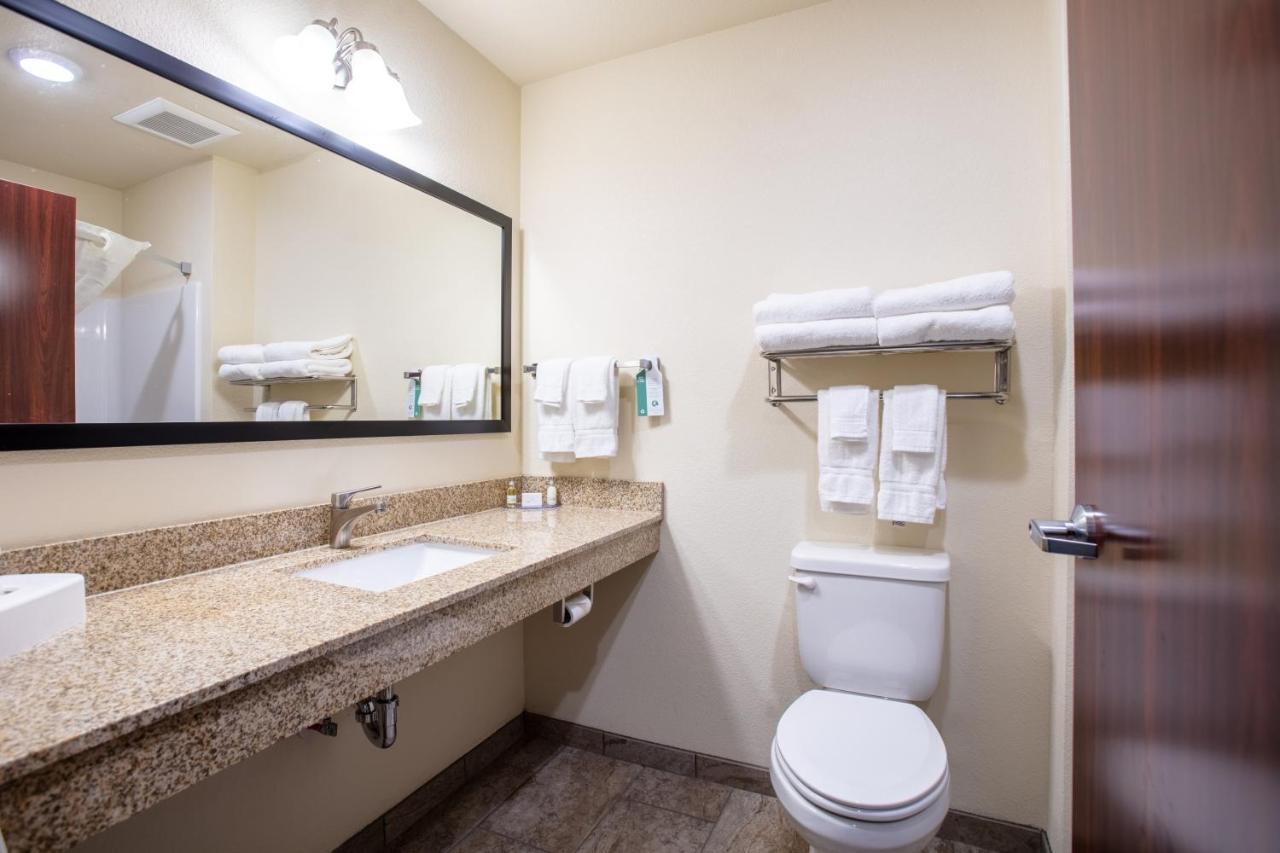 Cobblestone Inn & Suites - Pine Bluffs Extérieur photo