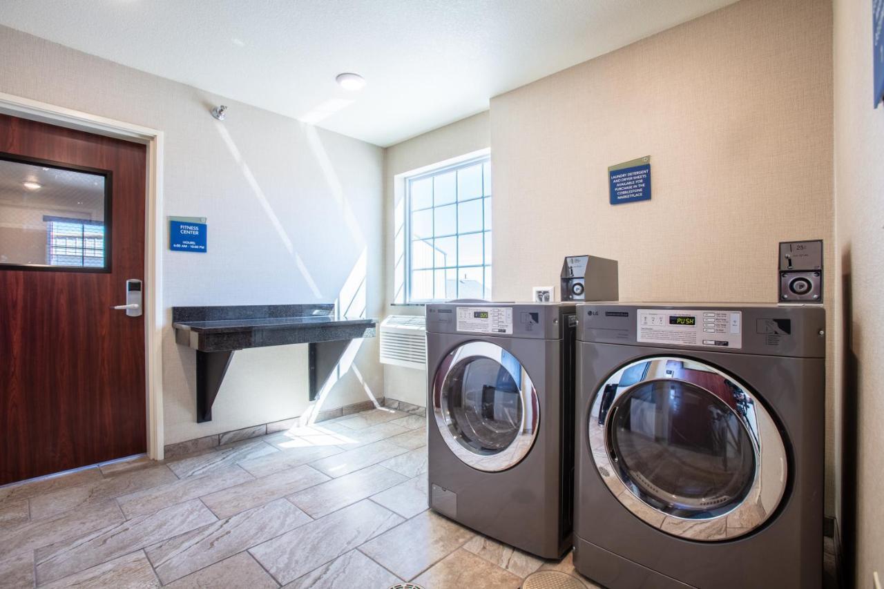 Cobblestone Inn & Suites - Pine Bluffs Extérieur photo